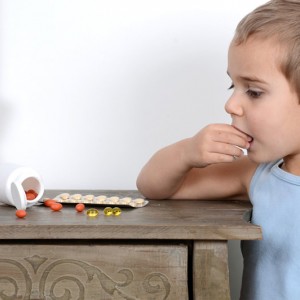 روش های پیشگیری از مسمومیت کودکان با دارو